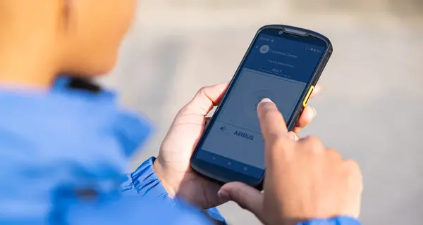 \"إيرباص\" و\"جينا سوفتوير\" توقعان مذكرة تفاهم لدمج وحدات الاستجابة للطوارئ