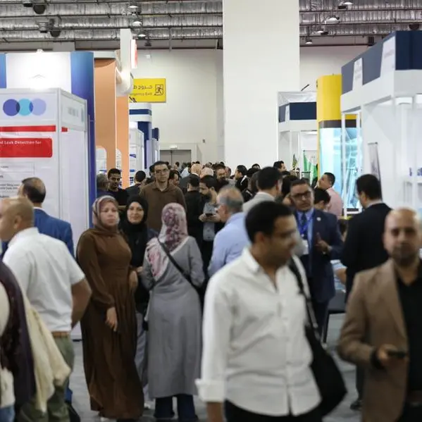 \"فارماكونكس 2025\" يحقق نجاحاً قياسياً في يومه الأول بمشاركة أكثر من 5,000 متخصص و350 عارضاً من 40 دولة