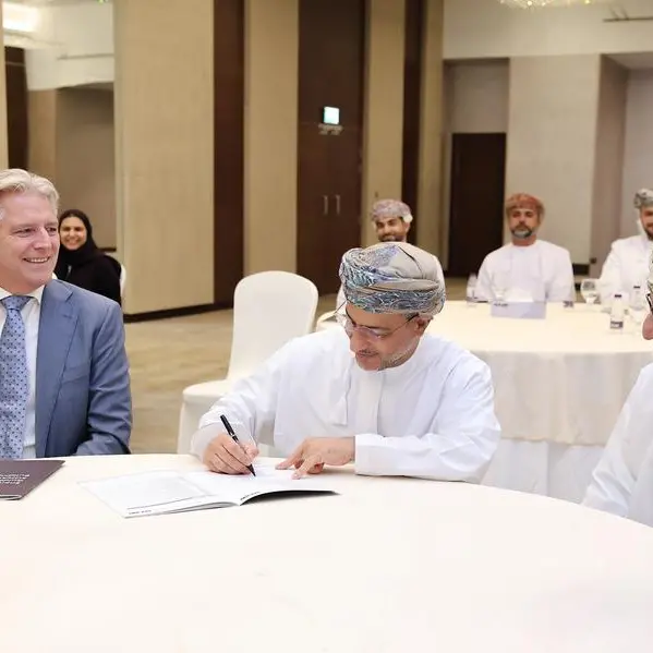 ميناء صحار والمنطقة الحرة يطلق الدليل الإرشادي لكفاءة الطاقة لدعم القطاع الصناعي وتعزيز الاستدامة