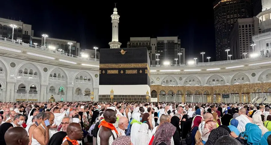 Saudi Arabia drives 205,000 unauthorized pilgrims out of Makkah and busts 415 fake Haj offices
