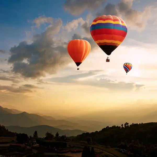 Hero Balloon Flights Saudi offers family private sunrise over AlUla