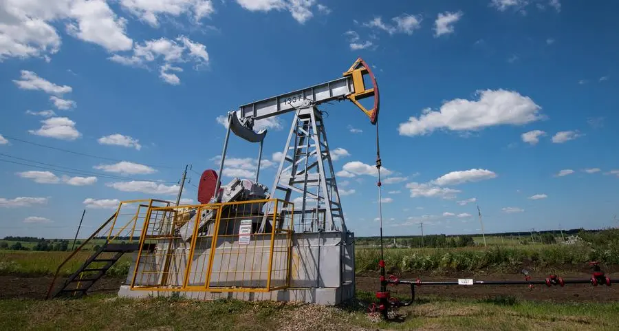 Oil prices steady on worries about geopolitical risks to supply