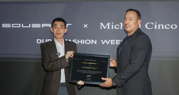 SOUEAST تتعاون مع مايكل سينكو في أسبوع الموضة بدبي لقيادة مفهوم التنقل الأنيق في الشرق الأوسط