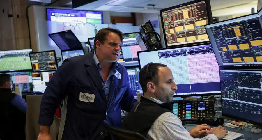 Futures muted as Trump tariff deadline looms, payrolls data awaited