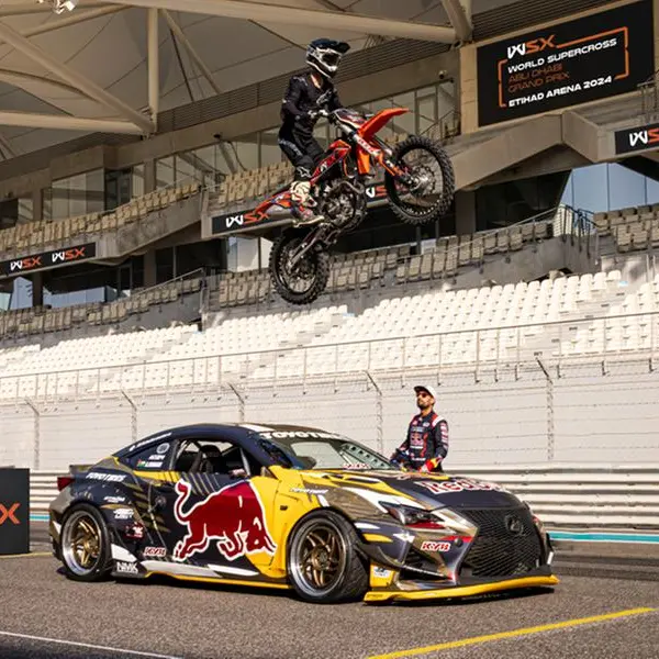 Daring World Supercross stunt featuring iconic UAE car drifter ignites excitement on Yas Island