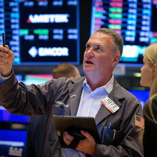 Stocks, currencies steady with trade deals, Ukraine-Russia talks in spotlight