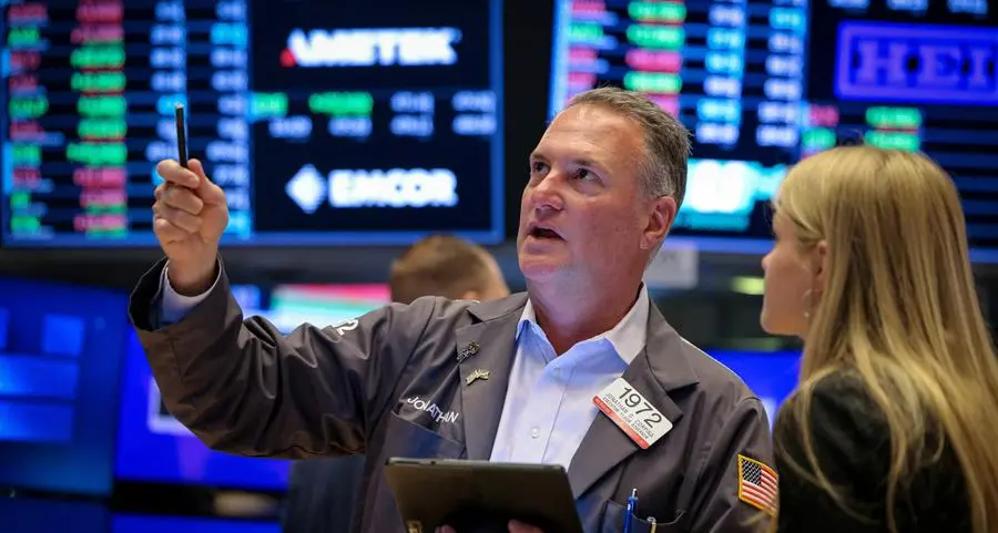 Stocks, currencies steady with trade deals, Ukraine-Russia talks in spotlight