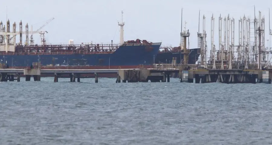 Oil prices pause gains as Venezuela shipments resume but Iran concerns loom