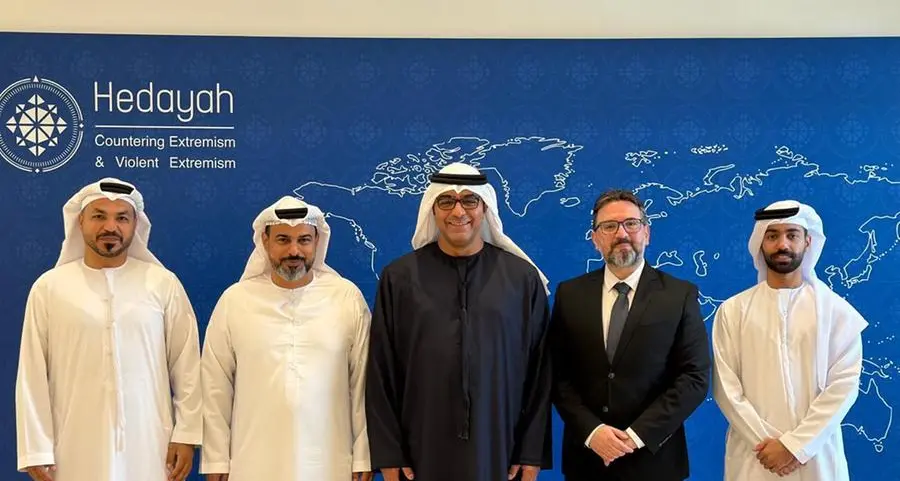 مركز هداية وباحثي الإمارات يستعرضان أحدث أساليب للنشر والبحث العلمي في قطاع التأهيل ومكافحة التطرف