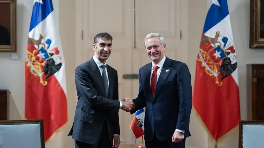 Chilean President receives Al Zeyoudi