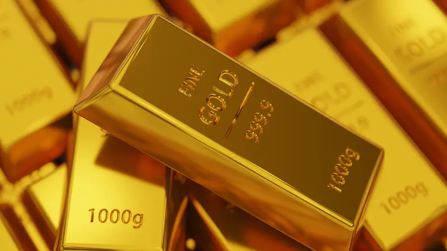 Gold heads for weekly loss as high oil prices feed inflation worries