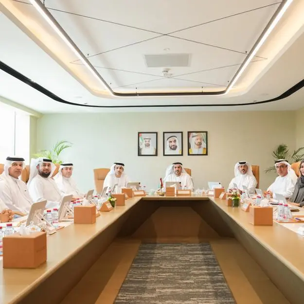 مجلس إدارة مؤسسة الإمارات للخدمات الصحية يعقد اجتماعه الثالث لعام 2025