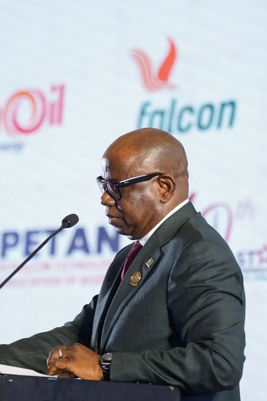 Nigeria's NNPC in talks with Chinese company on refinery, CEO says