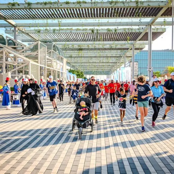 بنك الإمارات دبي الوطني يطلق النسخة الثامنة من \"سباق الوحدة للجري\" في مدينة إكسبو دبي الفعالية المجتمعية تحتفي بالشمولية وتجسد روح \"عام المجتمع\"