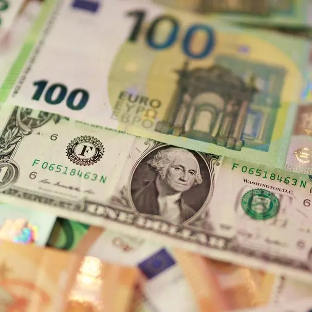 Dollar set for second weekly drop, euro steadies near pre-war levels