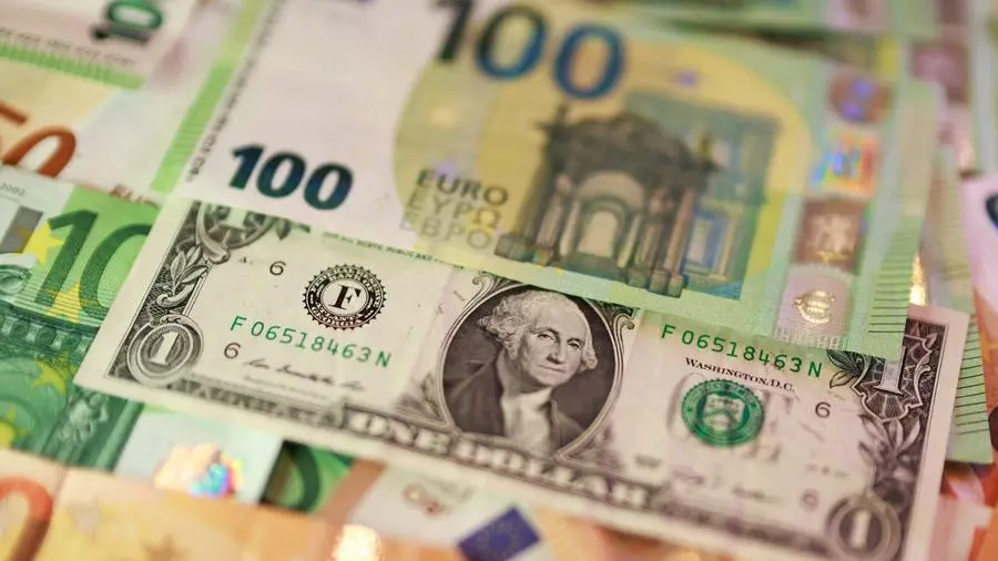 Dollar set for second weekly drop, euro steadies near pre-war levels