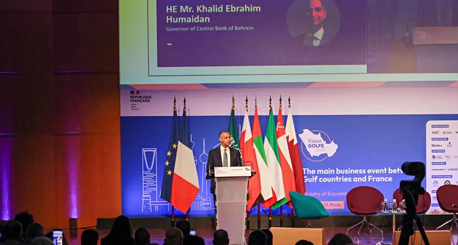 محافظ مصرف البحرين المركزي يؤكد مرونة قطاع الخدمات المالية في البحرين وفرص التحول الرقمي المستقبلية خلال مشاركته في القمة الاستراتيجية الفرنسية الخليجية 2026