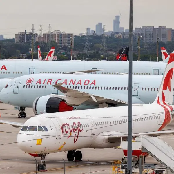 Air Canada cuts 400 management positions, or 1% of workforce