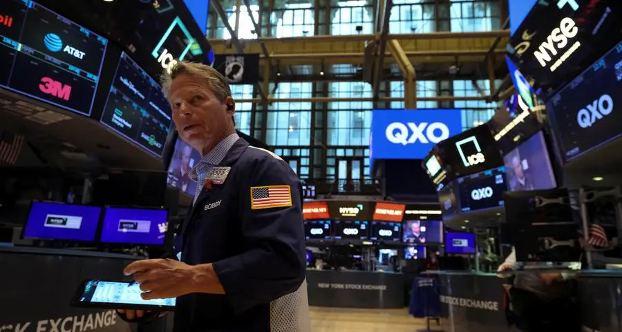 US stock market leadership eyed with crucial economic data on tap