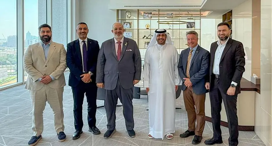 Ahmad Bin Shafar receives ASHRAE delegation