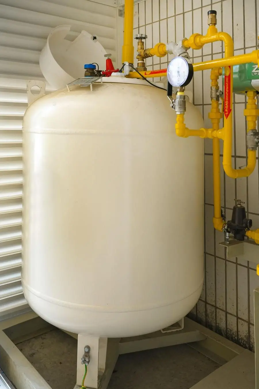 Department of Energy deploys first vertical LPG tank system for food establishments in Abu Dhabi