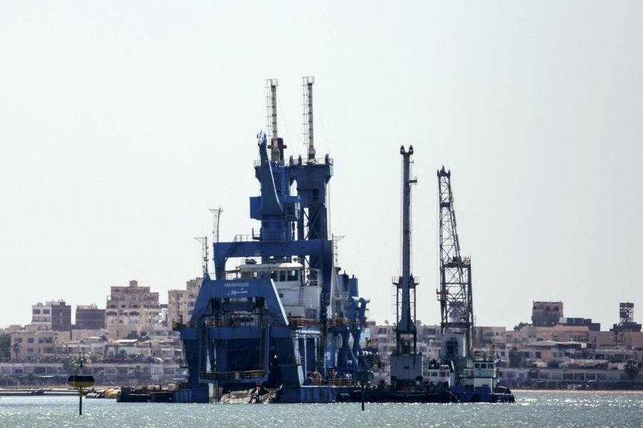 Egypt: Suez Canal sees transit of 1st giant container ship in 2 years