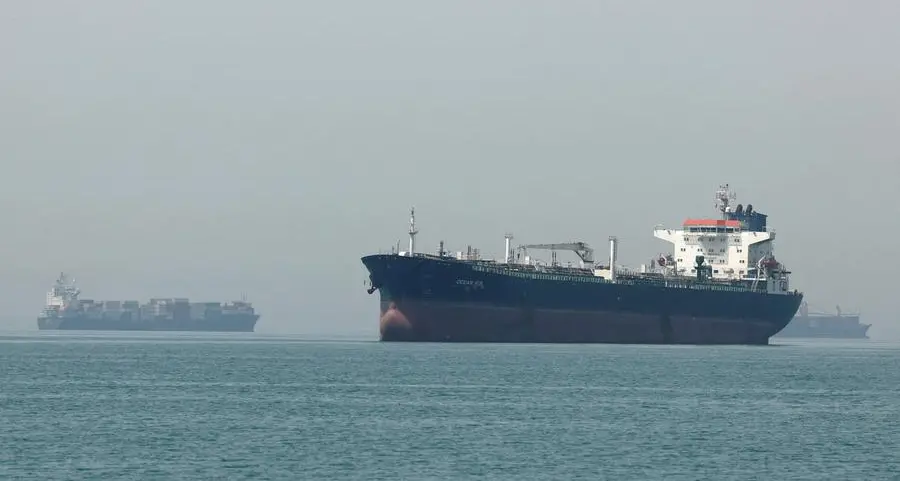 Vessels carrying Middle East oil, LNG exit Hormuz, head for Pakistan, China