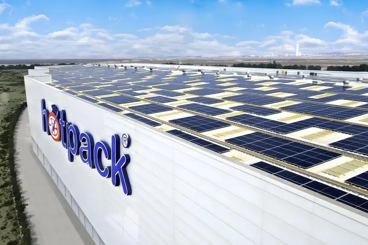 Hotpack Global, the UAE-based leader in sustainable packaging solutions, has successfully completed the installation of a 2.2 MW rooftop solar power system at its cutting-edge manufacturing facility in National Industries Park (NIP), Dubai. Image Courtesy: Hotpack Global