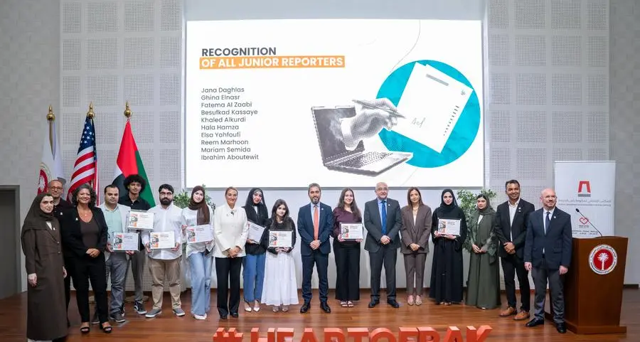 المكتب الإعلامي لحكومة رأس الخيمة والجامعة الأمريكية في رأس الخيمة يكرّمان خريجي الدورة الأولى من «برنامج المراسلين الشباب»