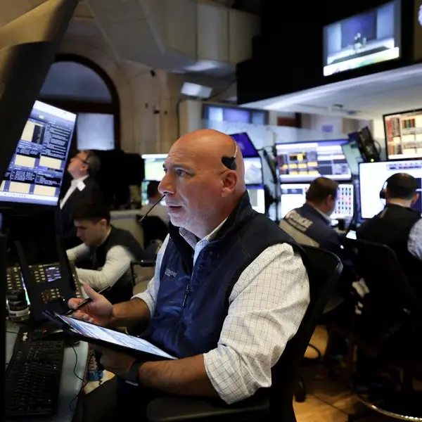 Dollar firm, Asian stocks mixed as traders ponder tariff outlook