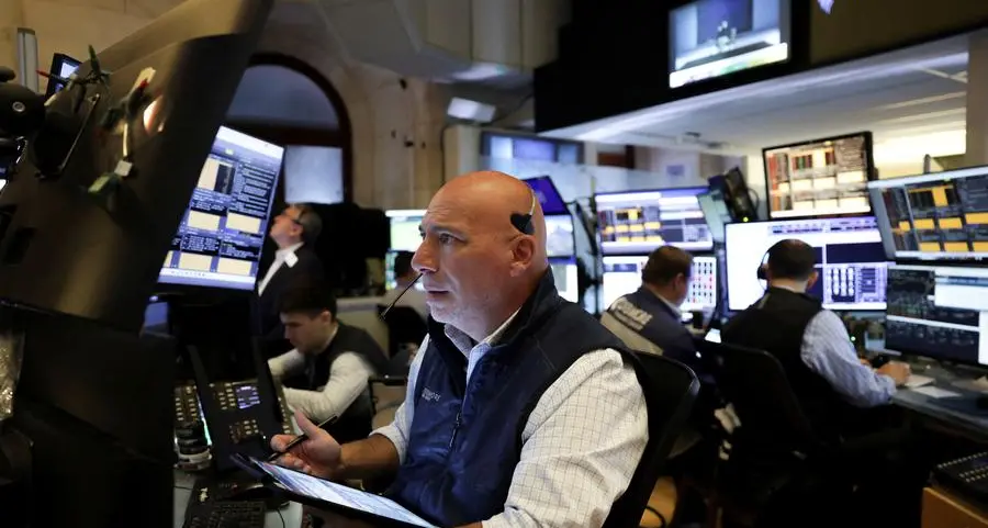 Dollar firm, Asian stocks mixed as traders ponder tariff outlook