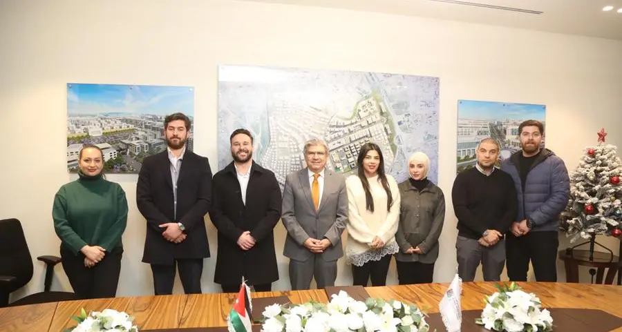 مجمع الملك الحسين للأعمال يوقع اتفاقية مع شركة سمارت سيرف لتقديم خدمة نظام المحادثة الصوتي والكتابي الذكي