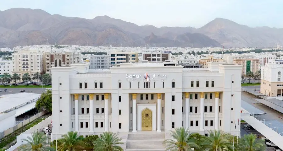 صحار الدولي يتعاون مع شركة\"فيزا\" لإطلاق برنامج She’s Next