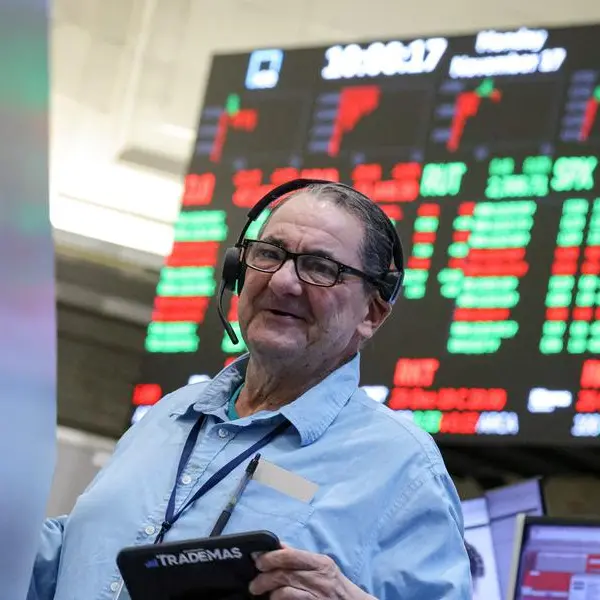 US Stocks: S&P 500 ends down for a 4th day as valuation worries weigh, Home Depot drops