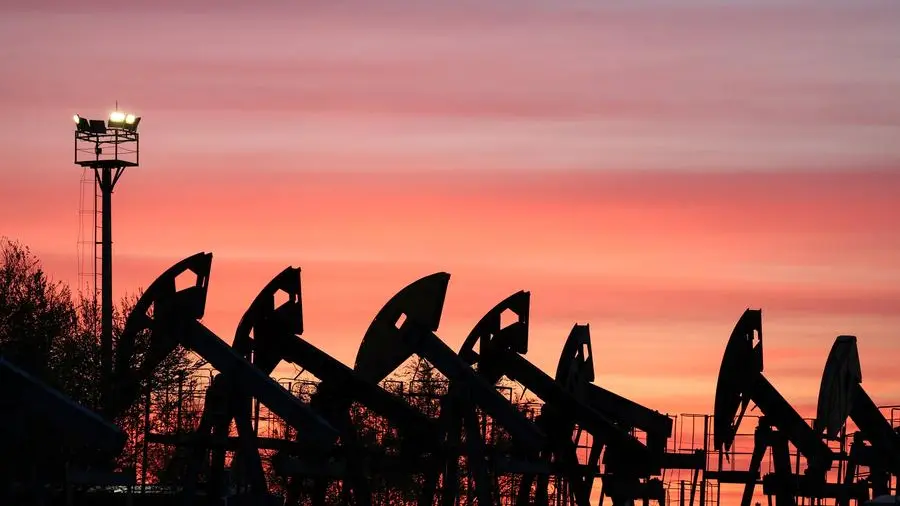 Oil prices extend gains as US-Iran war deadlock keeps supply off market