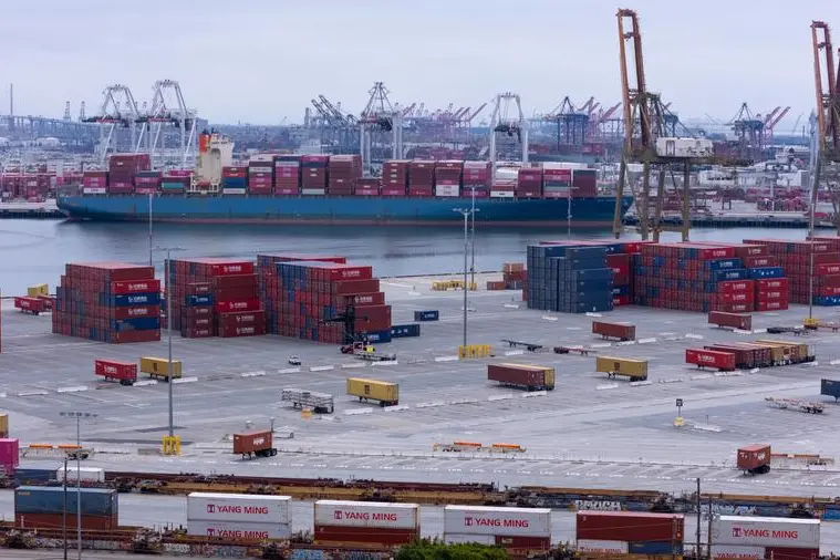 A drone view shows shipping containers from China at the Port of Los Angeles, in San Pedro, California, U.S., May 1, 2025. REUTERS/Mike Blake , Reuters/REUTERS