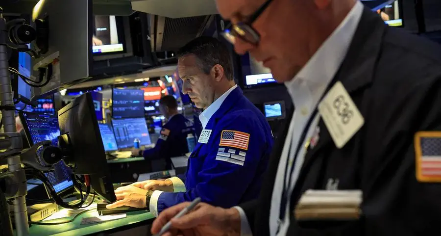 Dollar eases, yen gains ahead of US payrolls, chipmaker stocks struggle