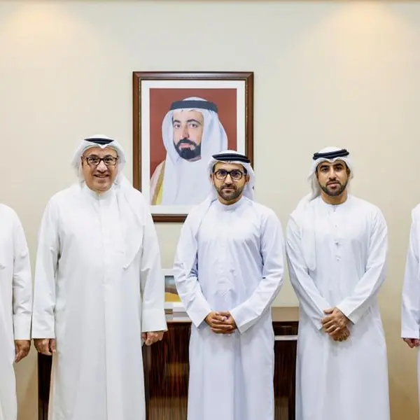 \"علاقات الشارقة\" وقنصلية الكويت تبحثان العلاقات الثقافية والتعليمية والتنسيق الدبلوماسي