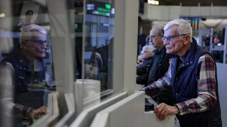 Activist investors set record number of campaigns in 2025, Barclays data shows