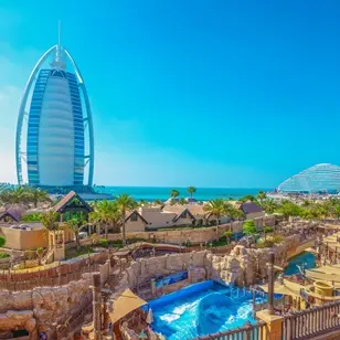 وجهات دبي القابضة للترفيه تحتفي برأس السنة الصينية وعام الحصان النار