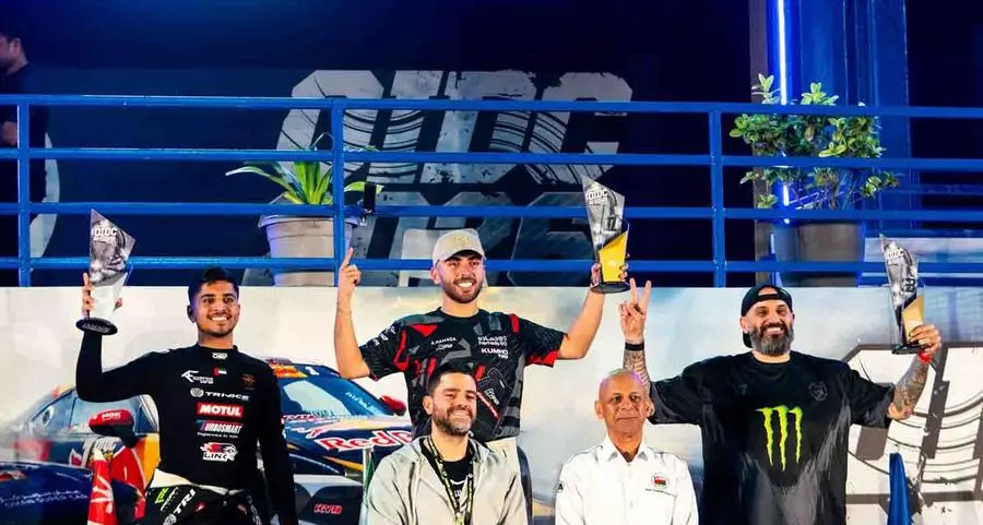 السائق الإماراتي الشاب خليفة الفلاسي يحقق المركز الثاني في الجولة الثانية من بطولة عُمان الدولية للانجراف (OIDC) بمسقط