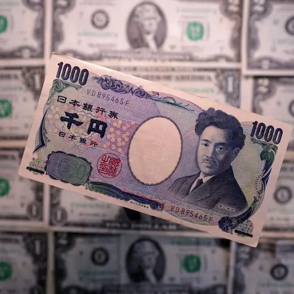 Yen steady, dollar firms on Middle East war fears