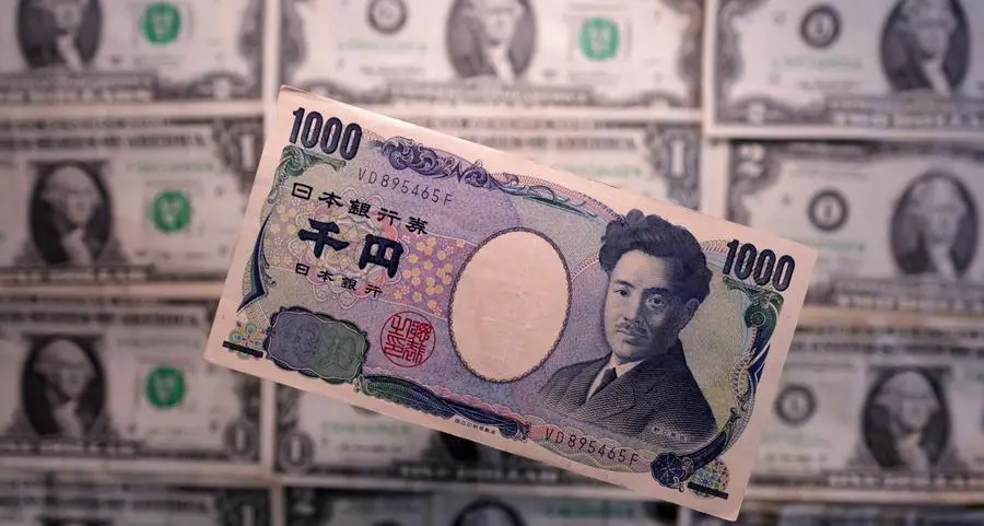 Dollar gains versus yen on US-China trade optimism; Kiwi climbs