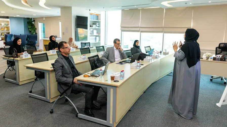 مؤسسة حمدان بن راشد آل مكتوم تُنفّذ برامج تدريبية متخصصة ضمن نموذج حمدان EFQM التعليمي
