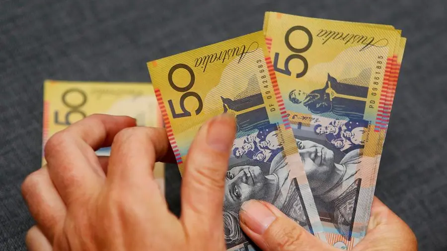 Aussie gains, yen weakens as end to US shutdown looks possible