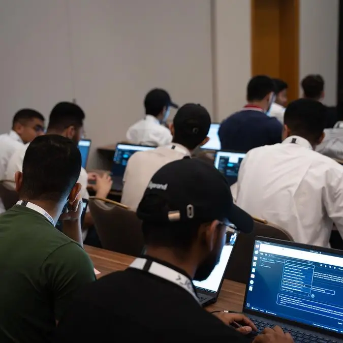 أكثر من 400 شاب بحريني يتلقون تدريبًا عن الأمن السيبراني مع مشاركة معهد ريبوت للبرمجة في المؤتمر والمعرض العربي الدولي للأمن السيبراني 2025 للسنة الثانية