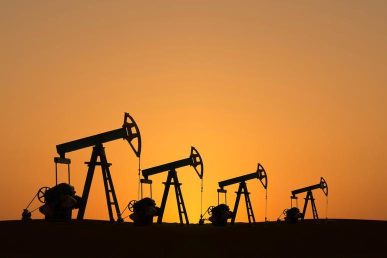 Kuwait oil price drops $4.05 to $98.51 pb