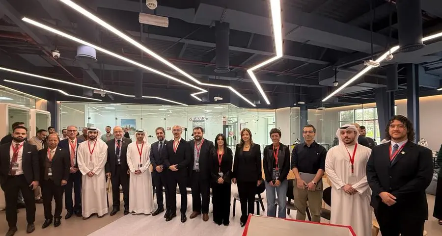 الجامعة الأمريكية في رأس الخيمة تطلق مركز التكنولوجيا المتقدمة والذكاء الاصطناعي
