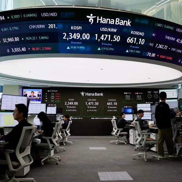 US stocks rise, bonds and the dollar steady as tariff turmoil eases