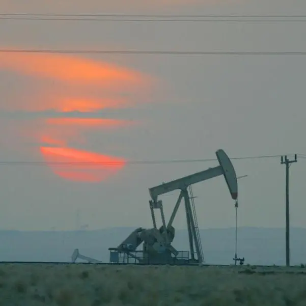 Kuwait crude oil down $2.60 to $64.82 pb